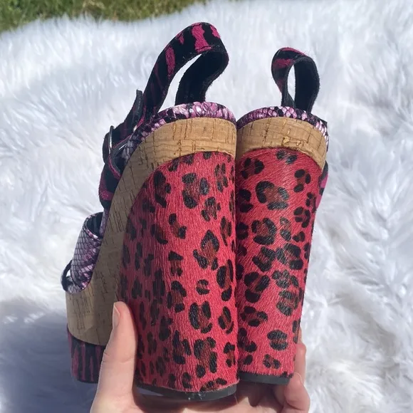 HP🖐️🌙[ Jeffrey Campbell ] Animal Print Cork Wedges