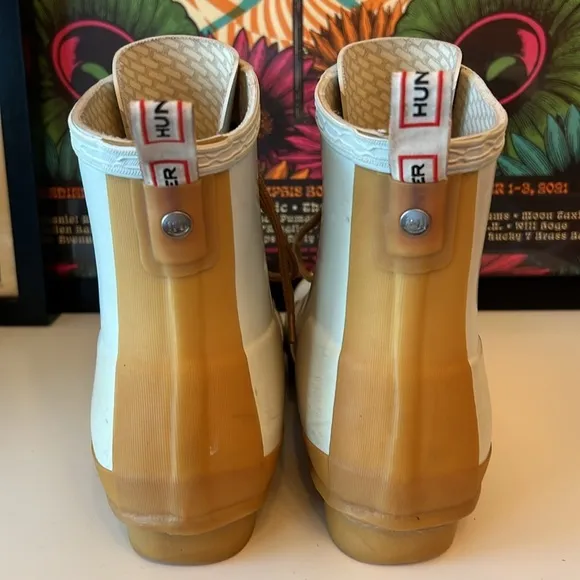 Hunter Lace-Up Boots-Size 9