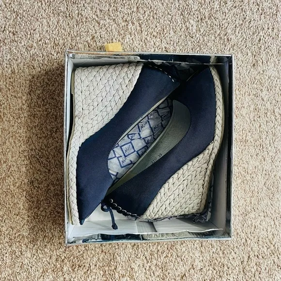 Italian Peep Toe Wedges sz 8