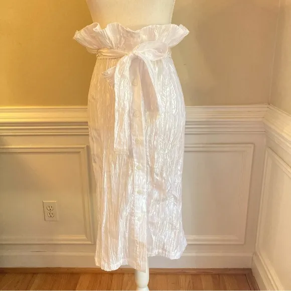 IZAYLA Shimmer White Crinkle Paperbag Peplum Waist Knee Length Skirt