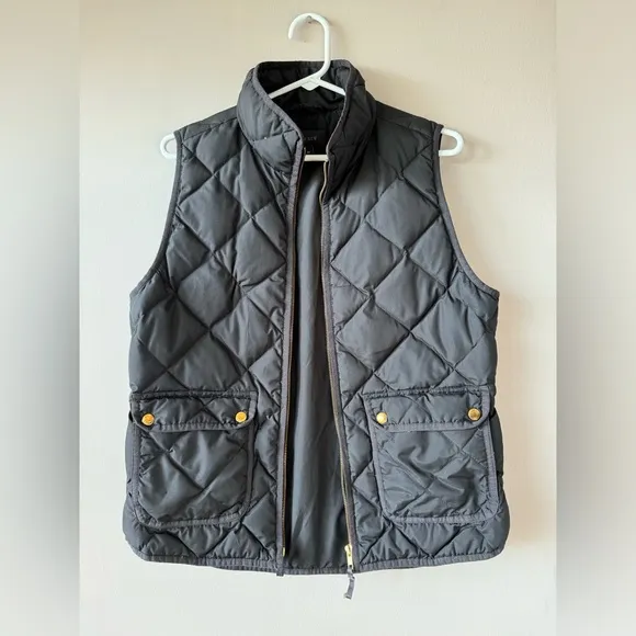 J Crew Women’s Quilted Lightweight Puffer Vest Size‎ Medium