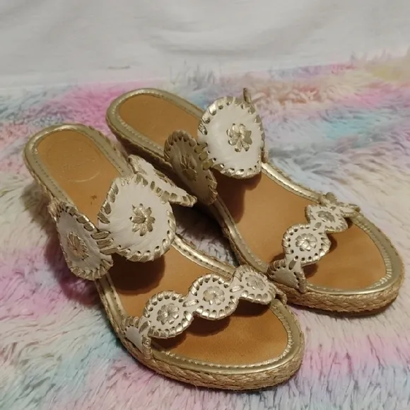 Jack Rogers Luccia Wedge Sandals W Gold Floral Accents Sz.9 Barely Worn #52