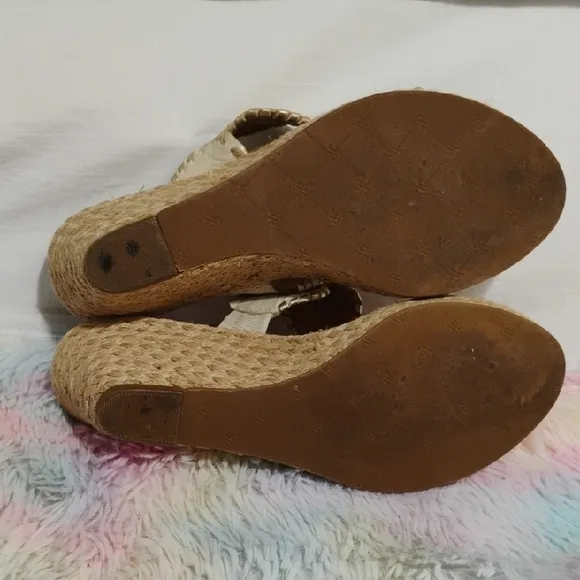 Jack Rogers Luccia Wedge Sandals W Gold Floral Accents Sz.9 Barely Worn #52