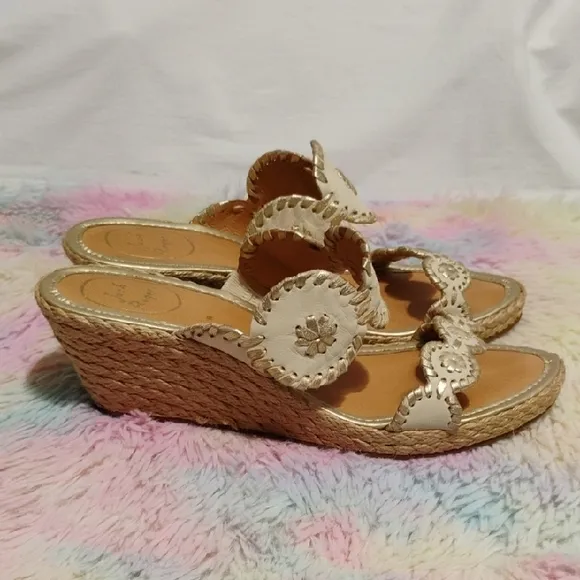 Jack Rogers Luccia Wedge Sandals W Gold Floral Accents Sz.9 Barely Worn #52