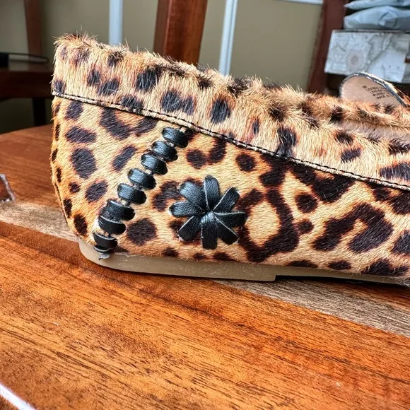Jack Rogers WOMEN'S MILLIE HAIRCALF MOCCASIN LEOPARD PRINT CASUAL SHOES