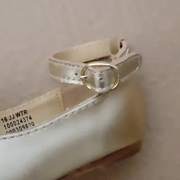 JANIE &amp; JACK Gold Mary Jane Round toe ballerina flats Size 4 toddlers
