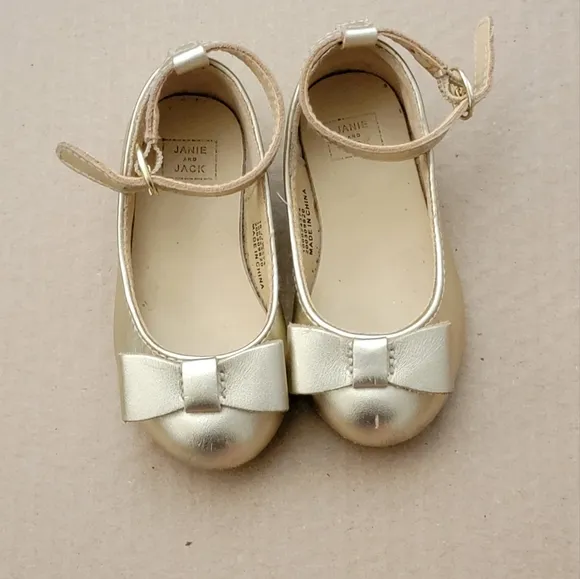 JANIE &amp; JACK Gold Mary Jane Round toe ballerina flats Size 4 toddlers