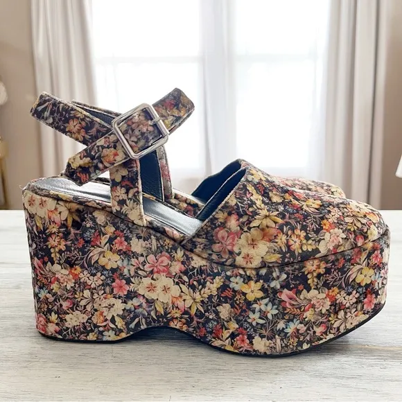 Jeffrey Campbell Boho floral ankle strap platforms wedges size 8.5