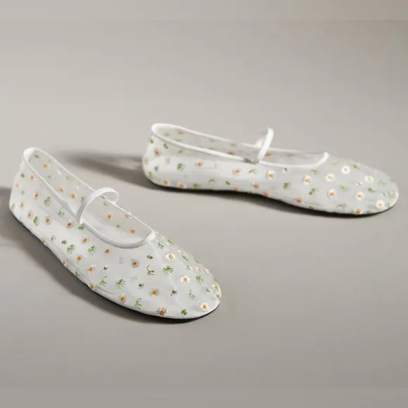 Jeffrey Campbell Floral Mesh Flats - size 9 - new/no box - embroidered daisies