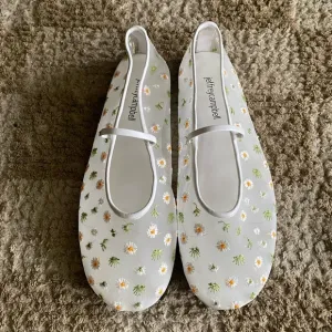 Jeffrey Campbell Floral Mesh Flats
