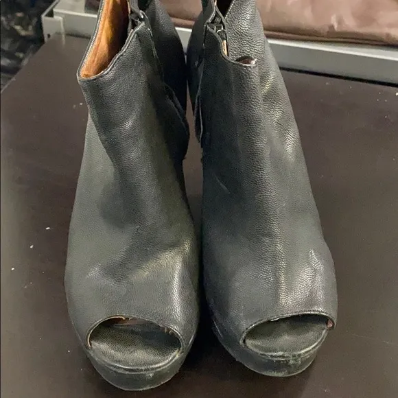 Jeffrey Campbell Peep Toe Wedges Sz 8