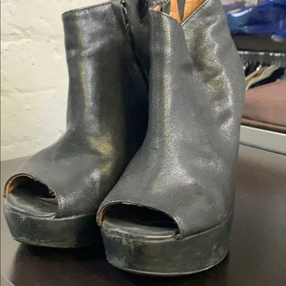Jeffrey Campbell Peep Toe Wedges Sz 8