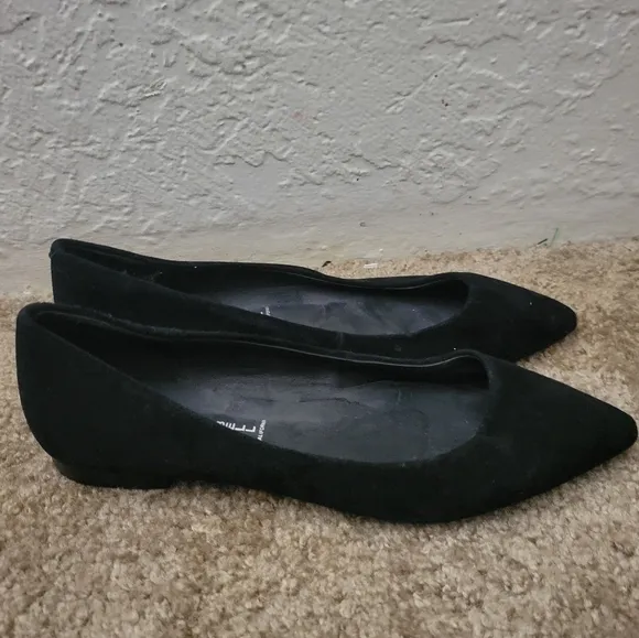 Jeffrey Campbell Pointy Toe Flats Size 7