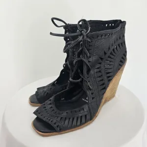 Jeffrey Campbell Rodillo Wedge Sandals | Black Laser Cut | Size 9.5