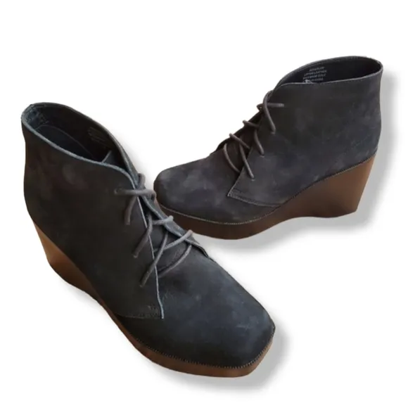 JEFFREY CAMPBELL Schuyler Lace Up Ankle Booties 7 Boots Minimalist Black Suede