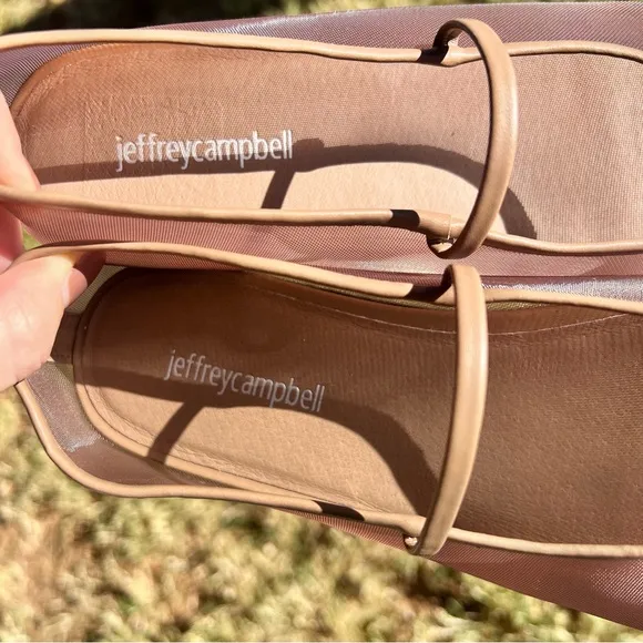 Jeffrey Campbell Swan Lake‎ Mesh Flats Taupe Blush Color Size 9.5