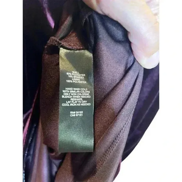 Jessica Howard Women's Velvet Sheath Dress; Size 6; Plum