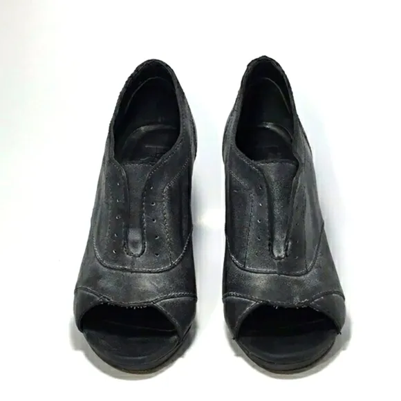 Joe's Jeans Cristy Open Toe Wedge Booties In Charcoal Size 8