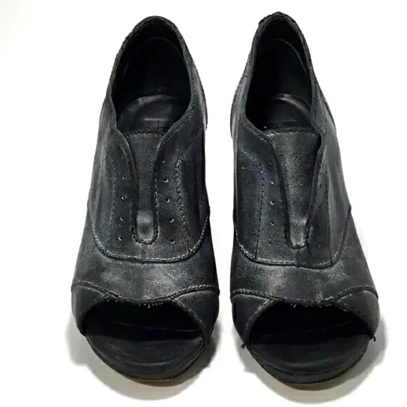 Joe's Jeans Cristy Open Toe Wedge Booties In Charcoal Size 8