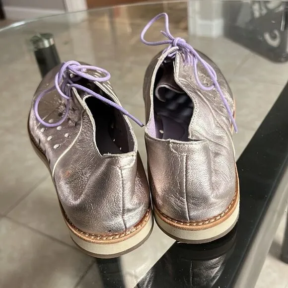 Johnston &amp; Murphy lilac metallic leather soft moccasins Sz 8,5 new