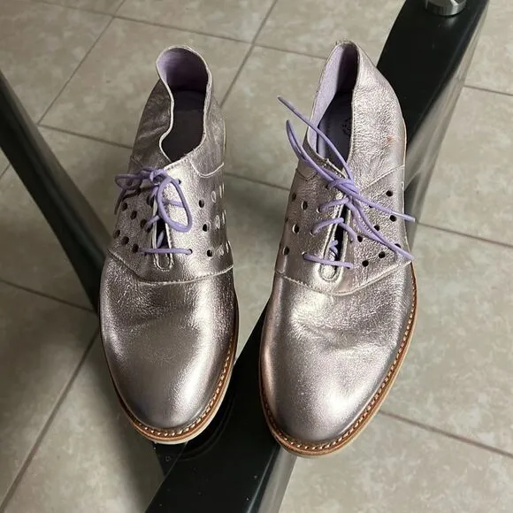 Johnston &amp; Murphy lilac metallic leather soft moccasins Sz 8,5 new