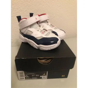 Jordan Jumpman Two Trey Little Kids Shoes Size 6C