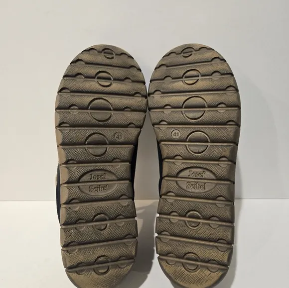 Josef Seibel Steffi 62 Flat Shoes