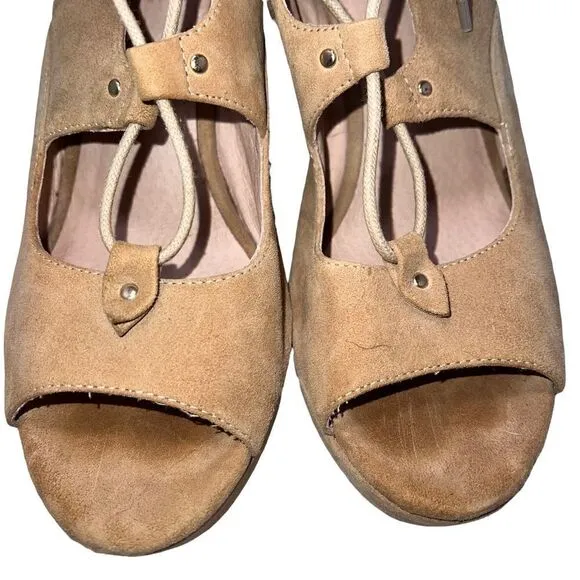 J/SLIDES Tan Caged Lace Up Platform Wedges Size 10 Suede Microfiber.