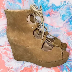J/SLIDES Tan Caged Lace Up Platform Wedges Size 10 Suede Microfiber.