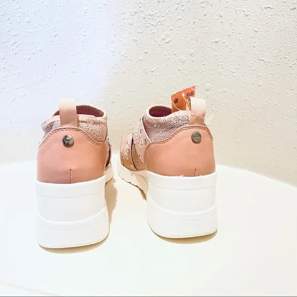 Juicy Couture Eros Studded Wedges Punk Blush Women’s Sneakers Size 8.5 NWT