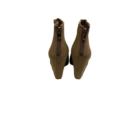 Juicy Couture Wedges