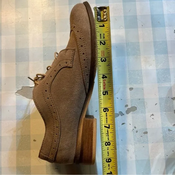 Julia Bo sz 35 US 5.5 tan suede wingtip derby shoes