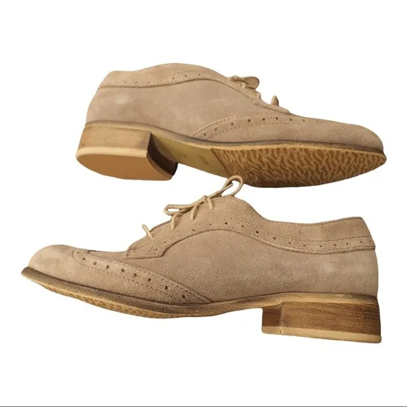 Julia Bo sz 35 US 5.5 tan suede wingtip derby shoes