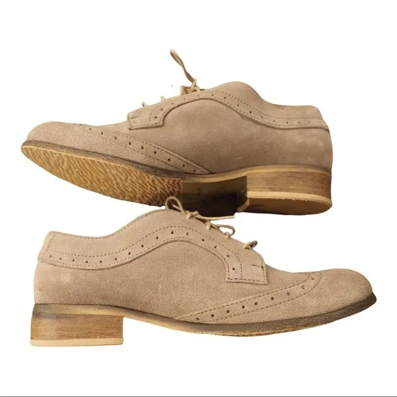 Julia Bo sz 35 US 5.5 tan suede wingtip derby shoes