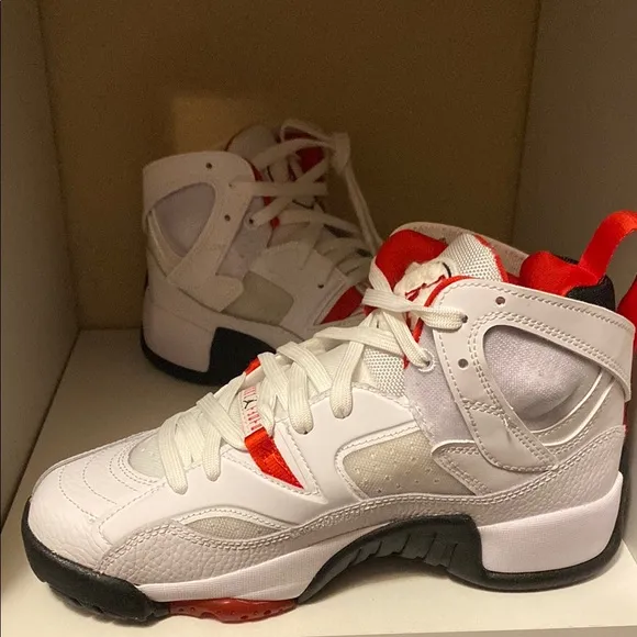 Jumpman Two Trey