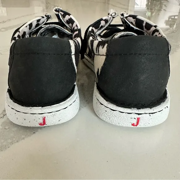 JUSTIN HAZER BLACK &amp; WHITE TEXTILE SHOES