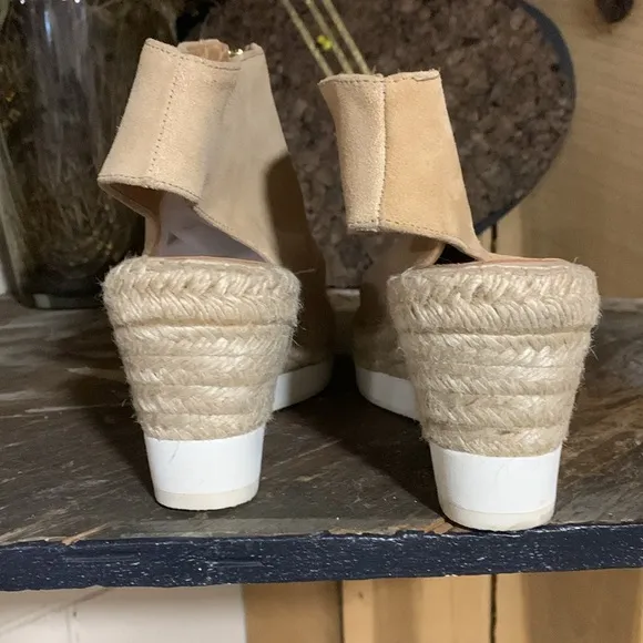 Kanna Platform Wedges