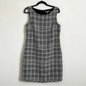 Karl Lagerfeld Black &amp; White Tweed Boat Neck Sleeveless Sheath Dress, Size 12