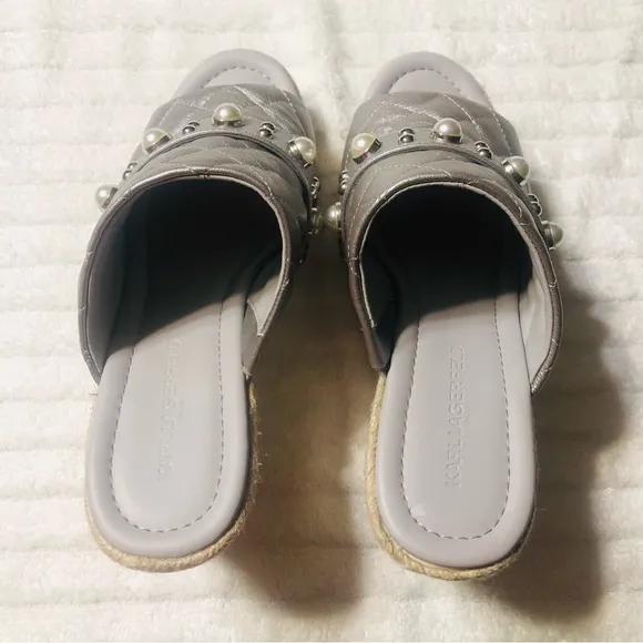 KARL LAGERFELD PARIS Camela Embellished Leather Wedge Sandals. Size 9