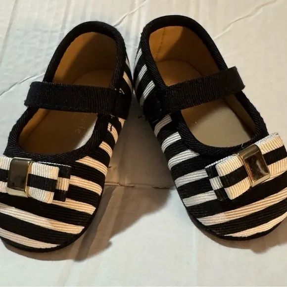 Kate Spade infant shoes