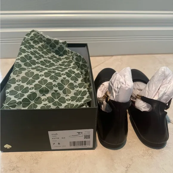 Kate Spade trendy Chain Ankle Strap Flats, size US 7
