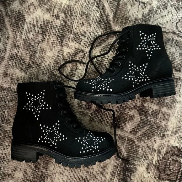 Kids Black Star Studded Combat Boots Size 11