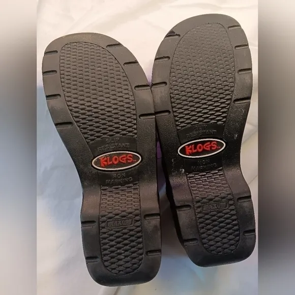 Klogs leather black footwear sz 7.5M