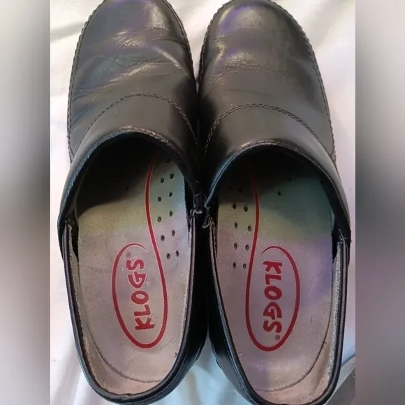 Klogs leather black footwear sz 7.5M