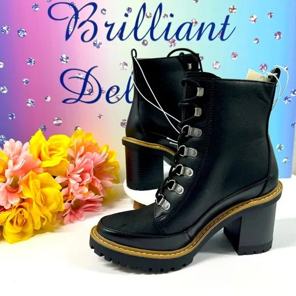 🌹LACE UP HEELED BOOTS