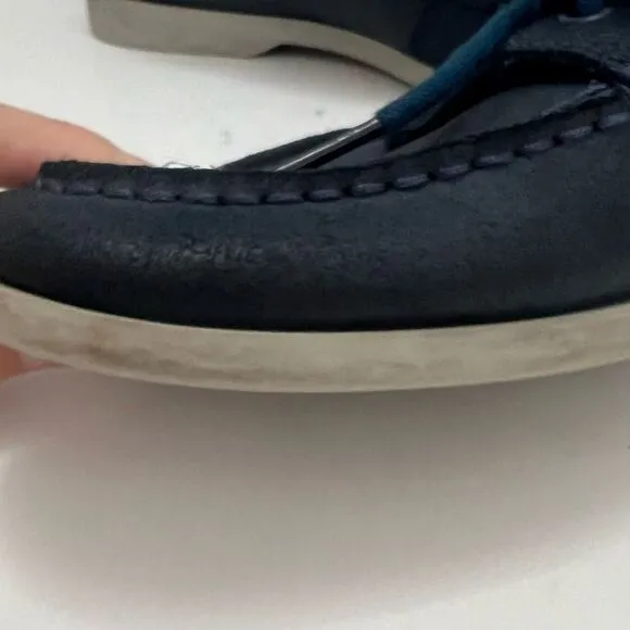LACOSTE Navire Boat Shoe Mens Blue Leather Sz 9.5 Preppy Classic Casual Designer
