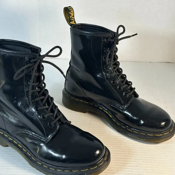 Ladies Size 8 Dr Martens