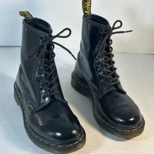 Ladies Size 8 Dr Martens