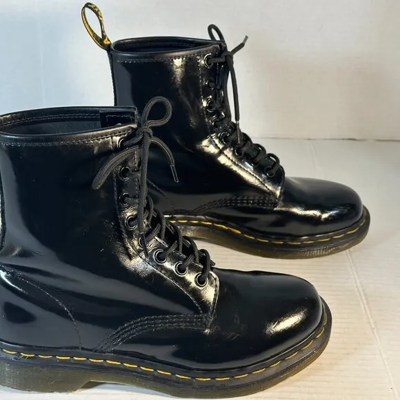 Ladies Size 8 Dr Martens