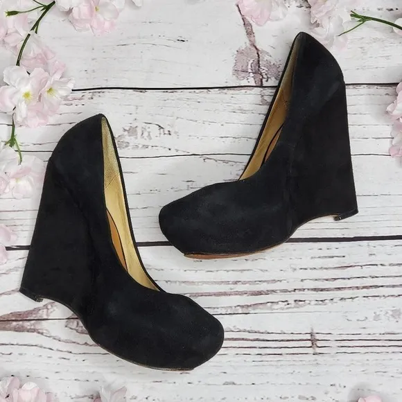 L.A.M.B. Plum Suede Wedges Black Size 6M